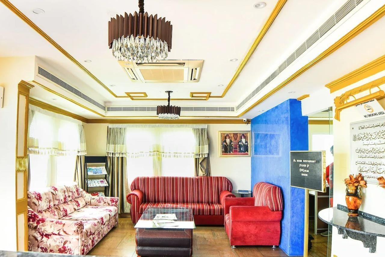 Marina Hotel Mutrah Exterior foto